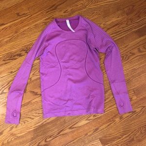 Lululemon magenta workout top